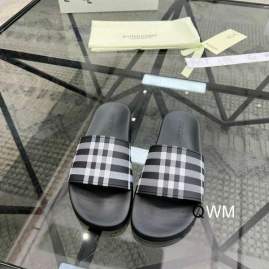 Picture of Burberry Slippers _SKUBurberrysz38-45WM03013289